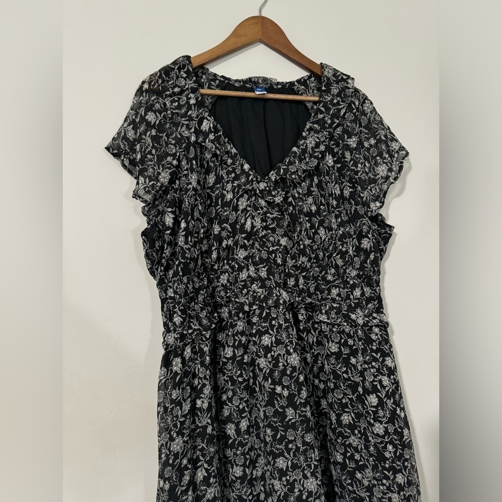 Old Navy - Black Ditsy Floral Ruffle Dress - Picture 10 of 10